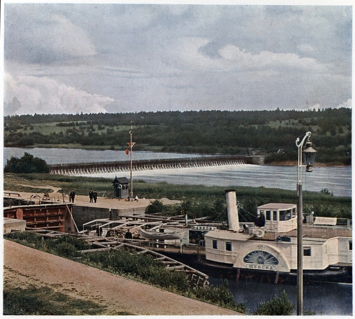 Emperor Nicholas II sluice with steamboat "Sheksna"